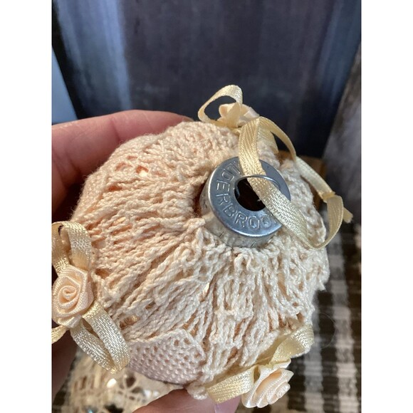 Vintage Alderbrook Lace Covered Silver Glass Christmas Ball Ornaments Set Of 7 - Picture 14 of 15